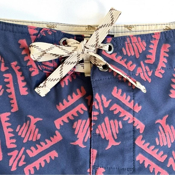 Patagonia Men’s Navy Stretch Planing Boardshorts
